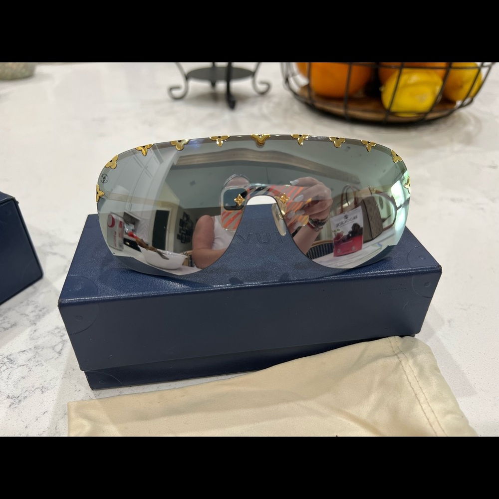 Louis Vuitton Purple Rain Mirror Sunglasses Authentic